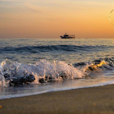 Vila Aleka Néoi Póroi Exteriér fotografie